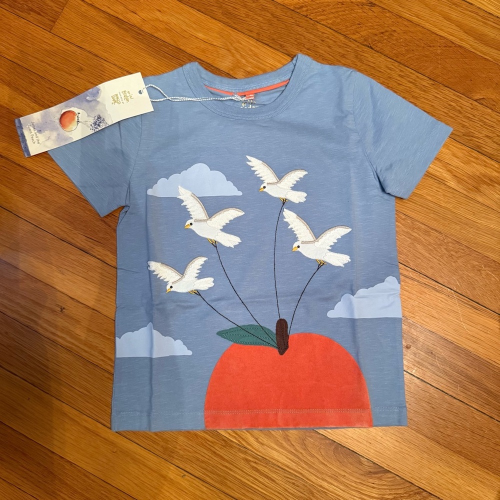 NWT Limited Edition Mini Boden James and the Giant Peach tee